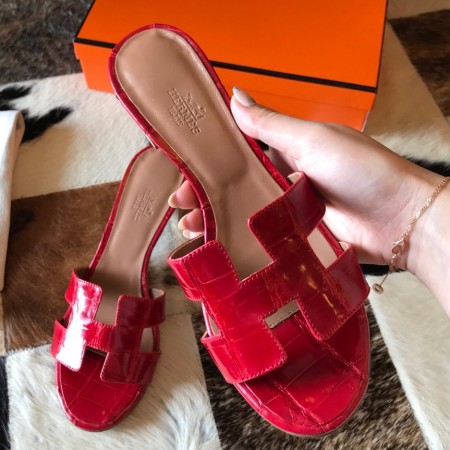 Hermes Oasis Slide Sandals In Red Niloticus Crocodile Shiny Skin