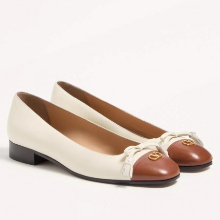 Valentino Valet Du Roi Ballet Flats in White Lambskin