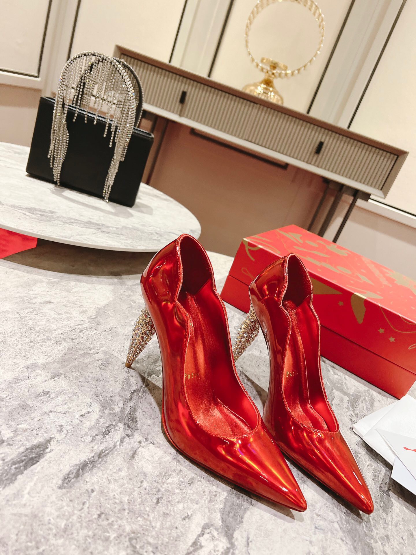 Replica Christian Louboutin Lipstrass Pumps 100mm In Red Patent Leather