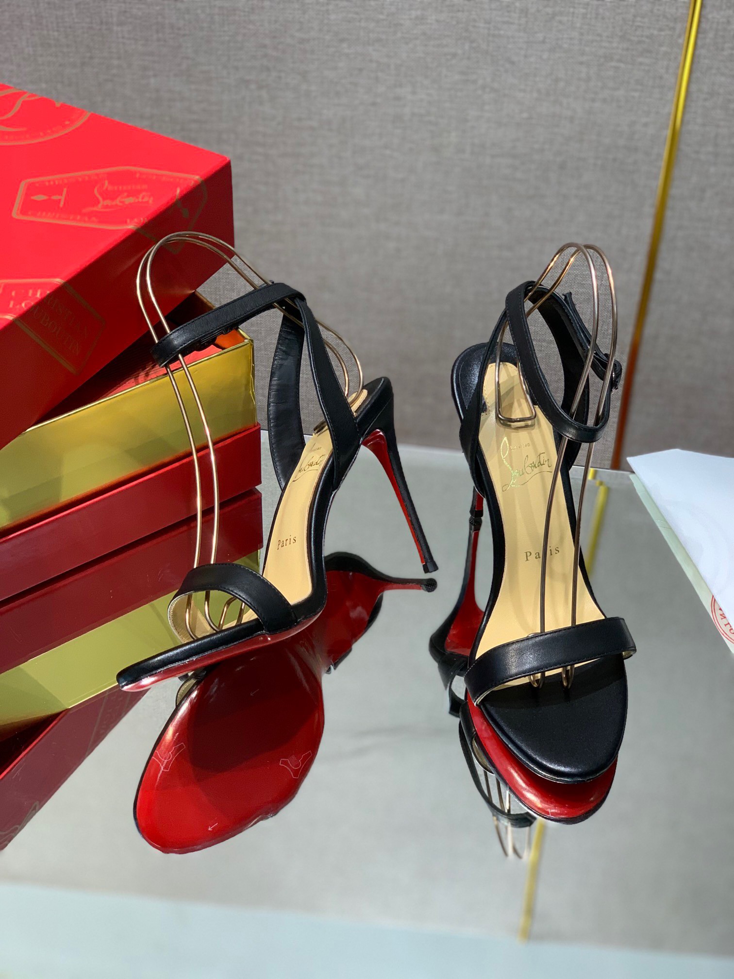 Replica Christian Louboutin Loubigirl 100mm Sandals In Black Lambskin