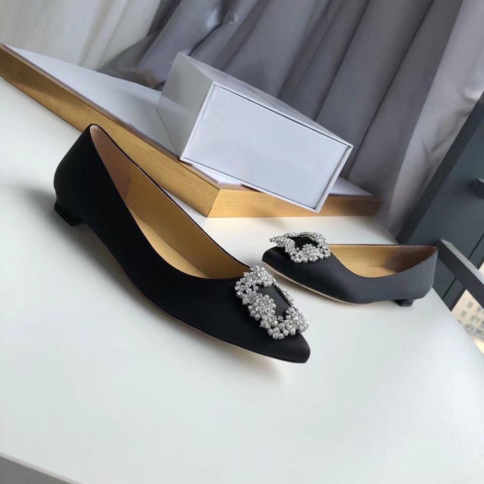 Replica Manolo Blahnik Hangisi Flats In Black Satin with Crystal