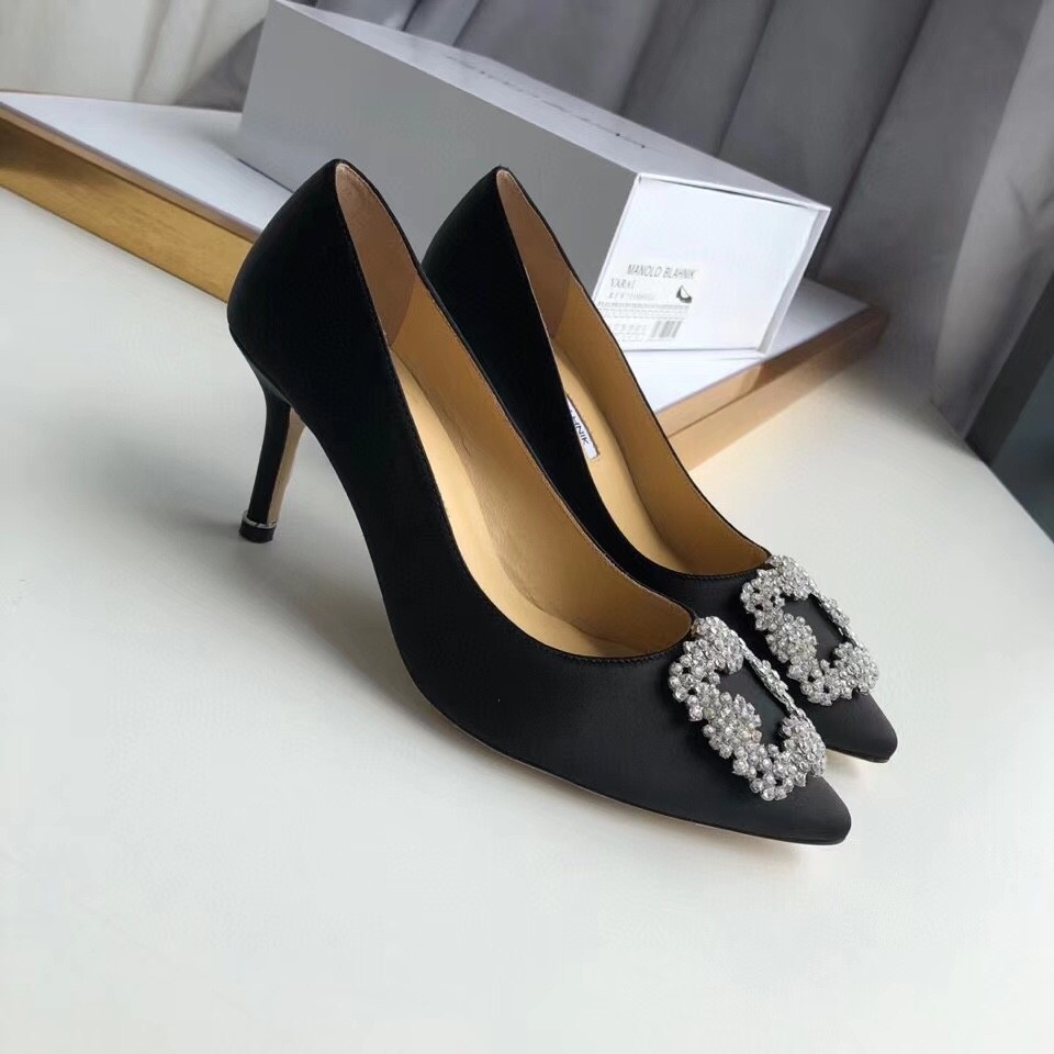 Replica Manolo Blahnik Hangisi 70 Pumps In Black Satin