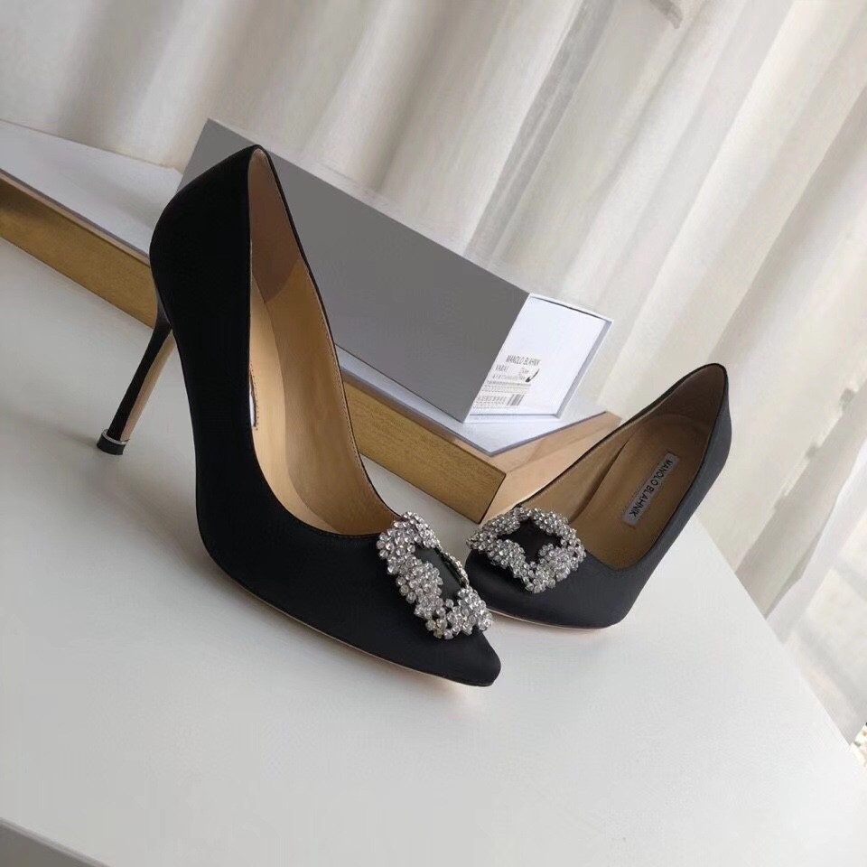 Replica Manolo Blahnik Hangisi 105 Pumps In Black Satin