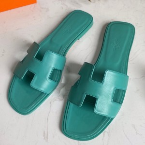 Hermes Oran Slide Sandals In Lake Green Swift Calfskin
