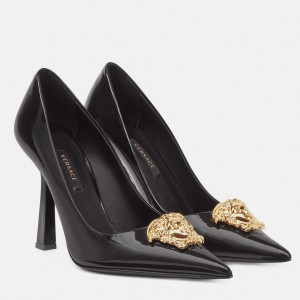 Versace La Medusa Pumps 105mm In Black Patent Leather