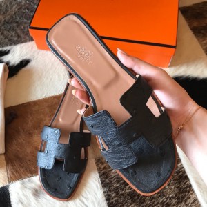 Hermes Oran Slide Sandals In Black Ostrich Leather