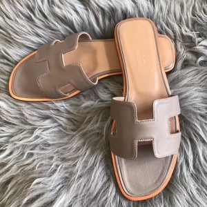 Hermes Oran Slide Sandals In Grey Swift Calfskin