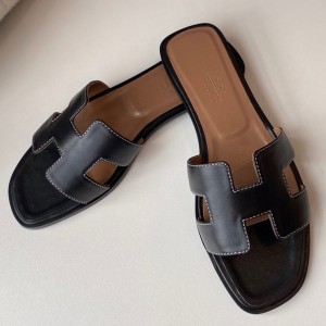 Hermes Oran Slide Sandals In Black Swift Calfskin