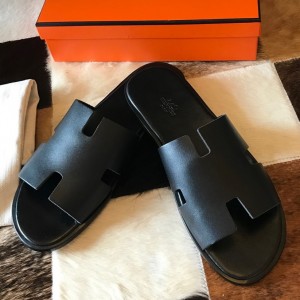 Hermes Men's Izmir Sandals In Black Swift Calfskin