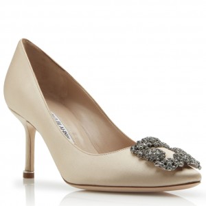 Manolo Blahnik Hangisi 70 Pumps In Champagne Satin