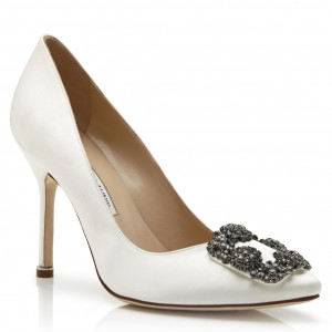 Manolo Blahnik Hangisi 105 Pumps In White Satin