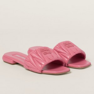 Miu Miu Women's Slides in Pink Matelasse Nappa Leather