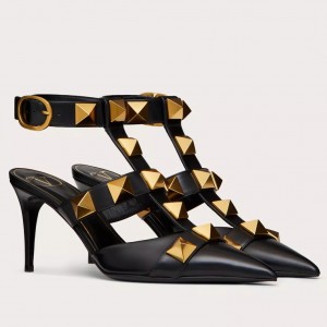 Valentino Roman Stud Pumps 80mm In Black Calfskin